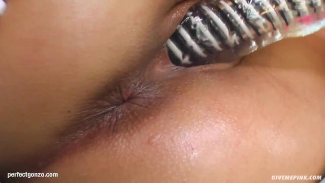 Susan pearl gonzo style solo fingering masturbation on give me pink