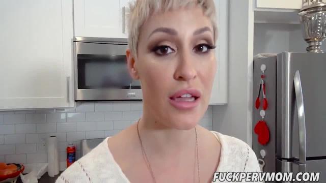 Ryan keely in getting the conversation and giving the cock